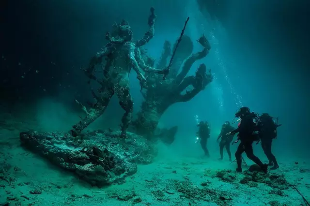 探秘西诺克斯：海底之城真相揭秘