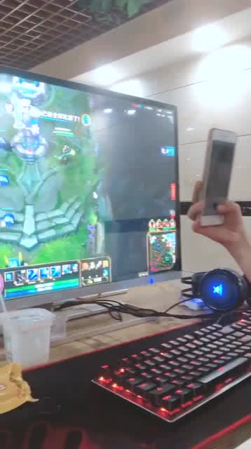 安卓自拍打游戏,一边游戏一边秀自己